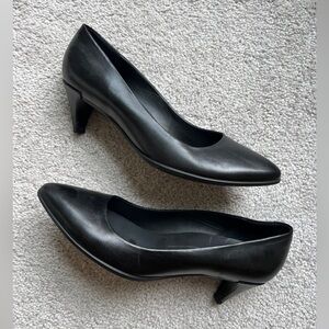 Elegant ECCO WOMEN pumps/heels LEATHER UPPER SZ 9 (39EU) DANISH DESIGN black